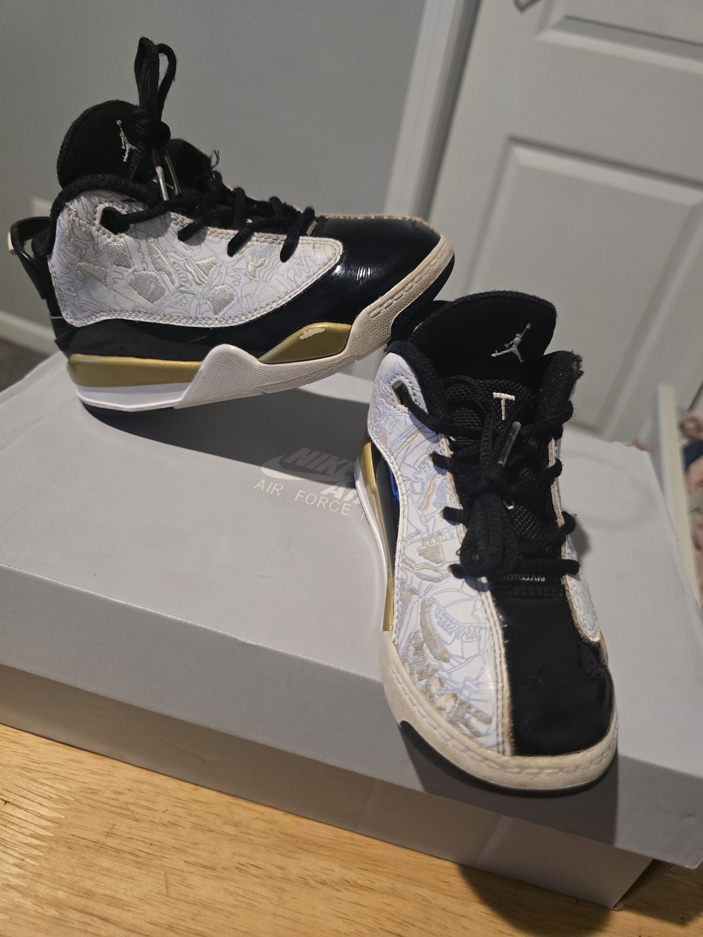 Air Jordan Kids' Black and White High-Top Basketball Shoes Size 10C